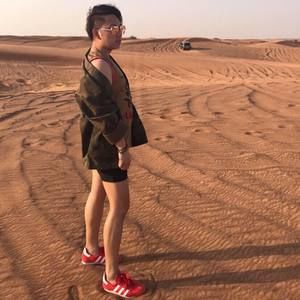 Meet your Posher, James